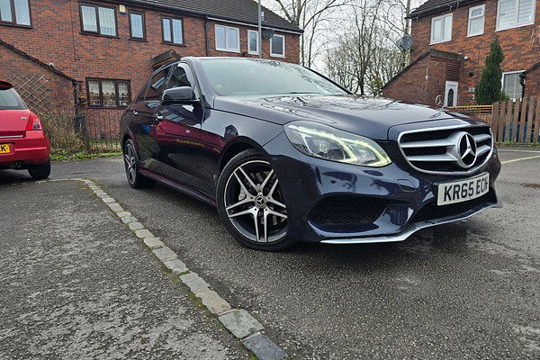 MERCEDES-BENZ E-Class - Main Image