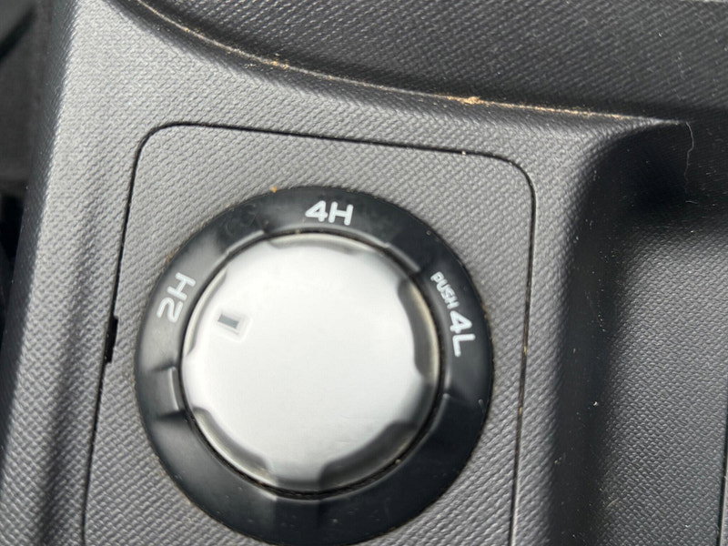 Isuzu D-Max 1.9 TD AT35 Safir Auto 4WD Euro 6 4dr