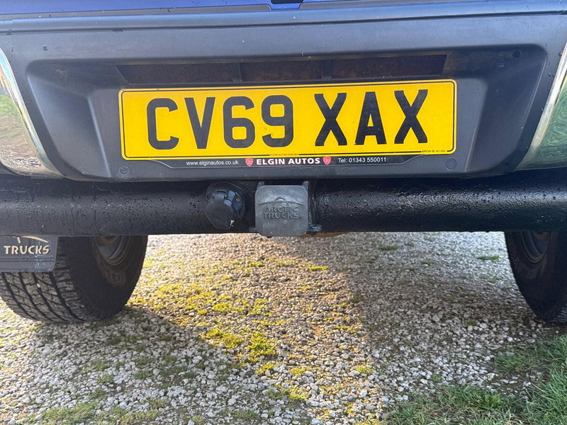 Isuzu D-Max 1.9 TD AT35 Safir Auto 4WD Euro 6 4dr