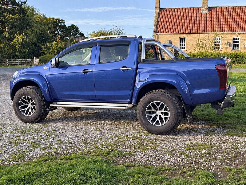 Isuzu D-Max 1.9 TD AT35 Safir Auto 4WD Euro 6 4dr