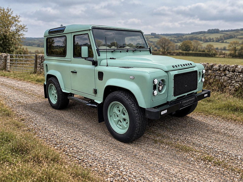 Land Rover Defender 90 2.2 TDCi XS Hard Top SUV 3dr Diesel Manual 4WD SWB Euro 5 (122 ps)