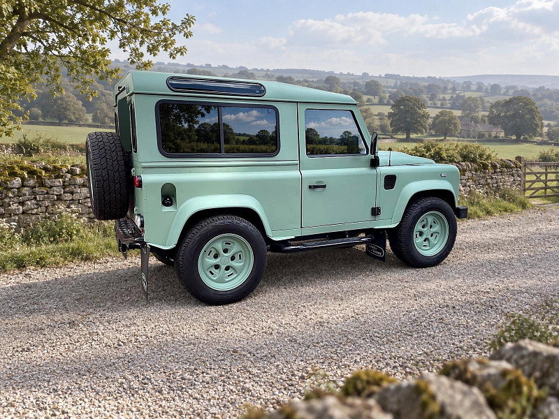 Land Rover Defender 90 2.2 TDCi XS Hard Top SUV 3dr Diesel Manual 4WD SWB Euro 5 (122 ps)