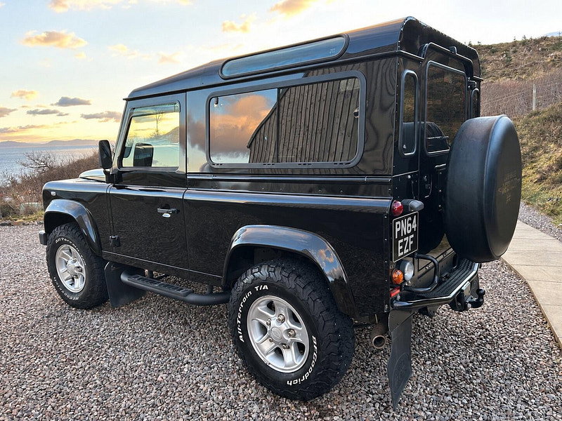 Land Rover Defender 90 2.2 TDCi XS Station Wagon 4WD SWB Euro 5 3dr
