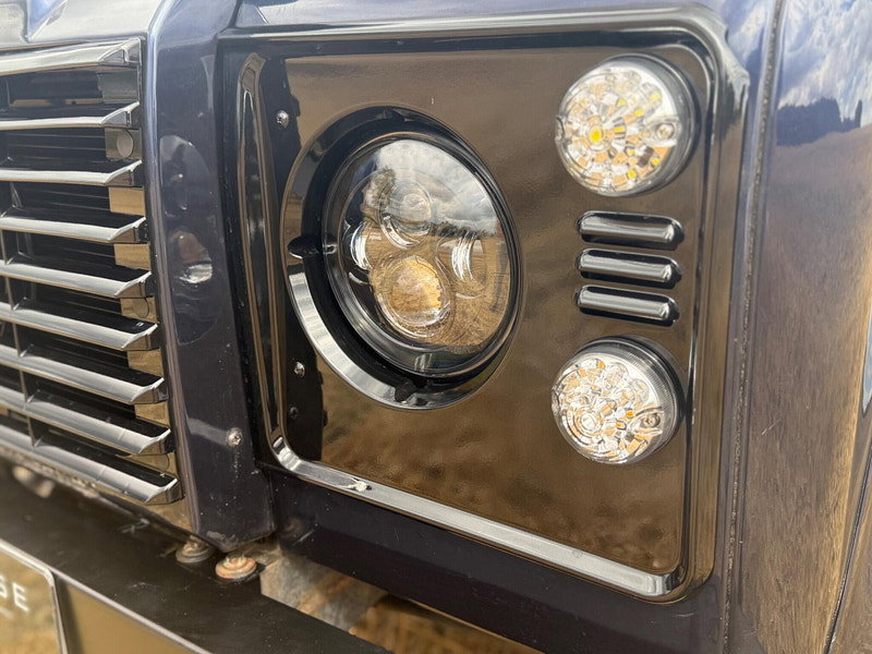 Land Rover DEFENDER 110 2.2 TDCi XS Station Wagon 4WD MWB Euro 5 5dr