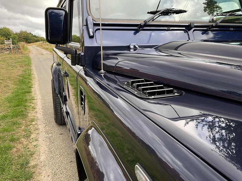 Land Rover DEFENDER 110 2.2 TDCi XS Station Wagon 4WD MWB Euro 5 5dr