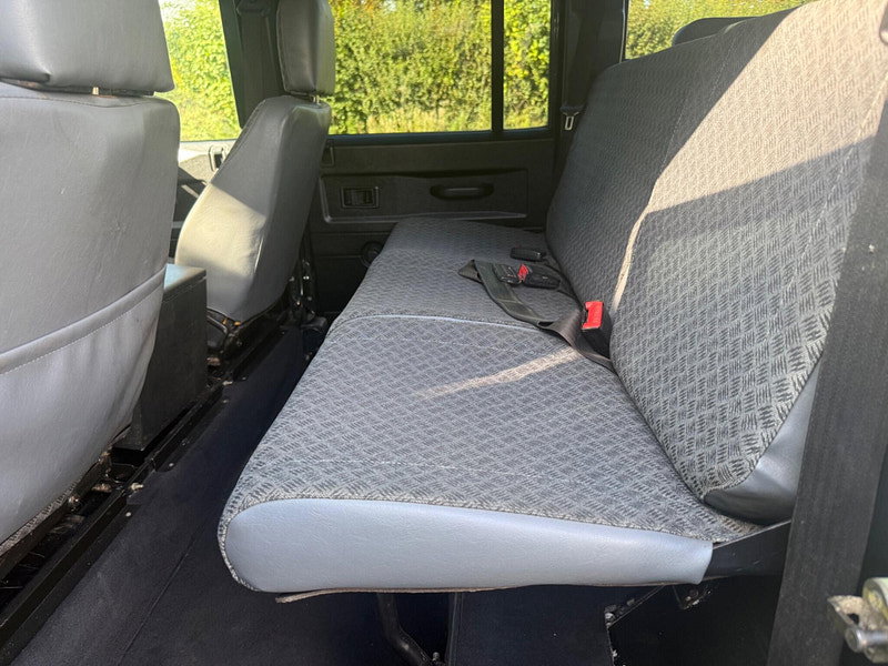 Land Rover DEFENDER 110 2.5 TD5 County Station Wagon 5dr
