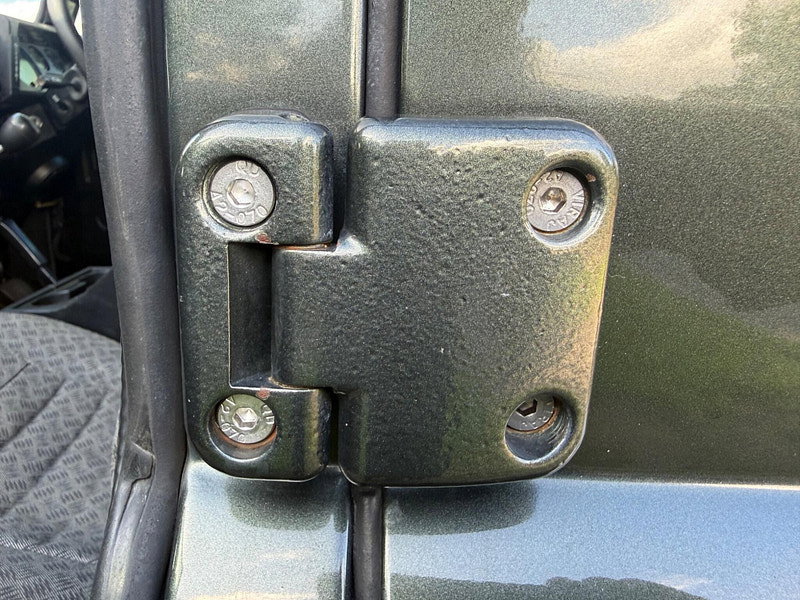Land Rover DEFENDER 110 2.5 TD5 County Station Wagon 5dr