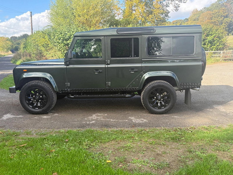 Land Rover DEFENDER 110 2.5 TD5 County Station Wagon 5dr