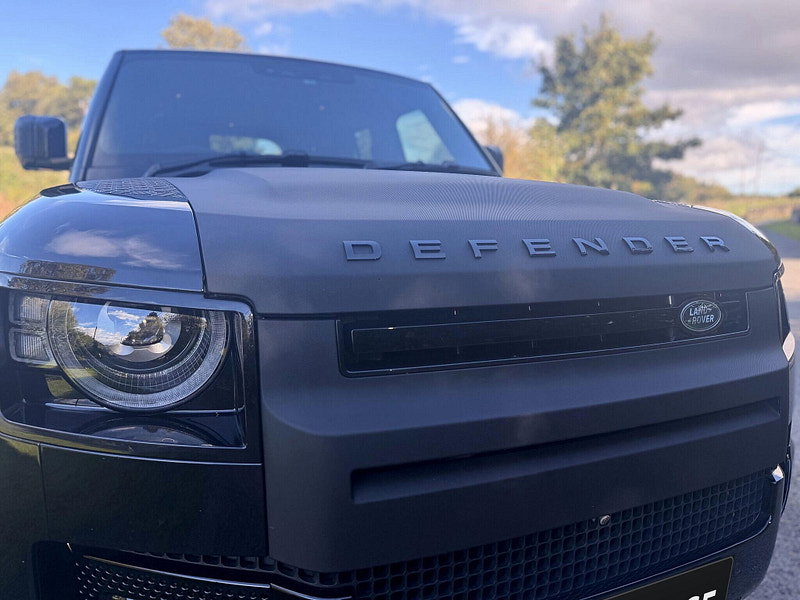 Land Rover DEFENDER 110 3.0 D300 MHEV X-Dynamic HSE Auto 4WD Euro 6 (s/s) 5dr