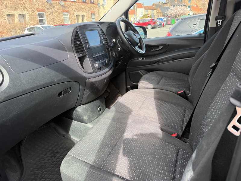 Mercedes-Benz Vito 2.0 116 CDI Premium Crew Van G-Tronic RWD L2 Euro 6 (s/s) 5dr (LWB)