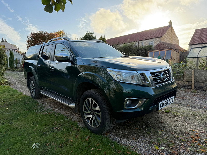 Nissan Navara 2.3 dCi Tekna Auto 4WD Euro 6 4dr