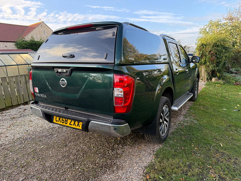 Nissan Navara 2.3 dCi Tekna Auto 4WD Euro 6 4dr