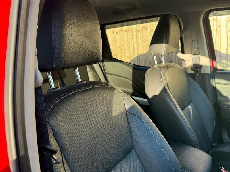 Nissan Navara 2.3 dCi Tekna Auto 4WD Euro 6 4dr