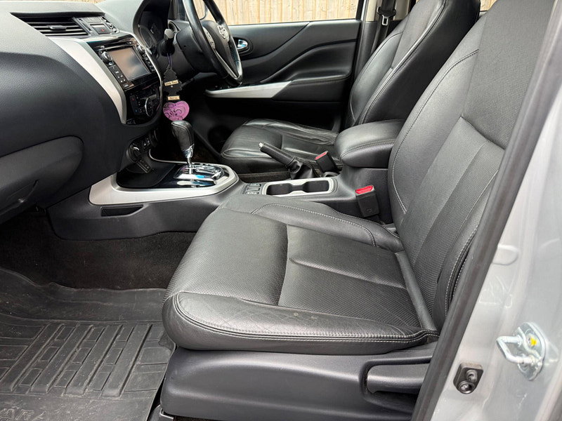 Nissan Navara 2.3 dCi Tekna Auto 4WD Euro 6 4dr