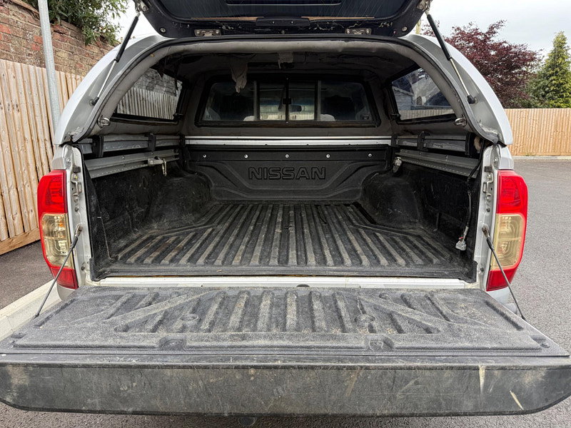 Nissan Navara 2.3 dCi Tekna Auto 4WD Euro 6 4dr