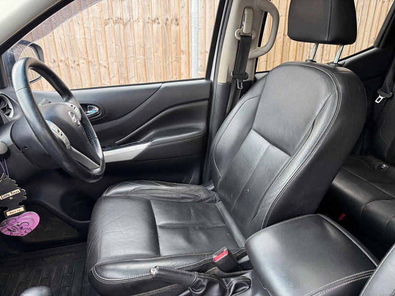 Nissan Navara 2.3 dCi Tekna Auto 4WD Euro 6 4dr