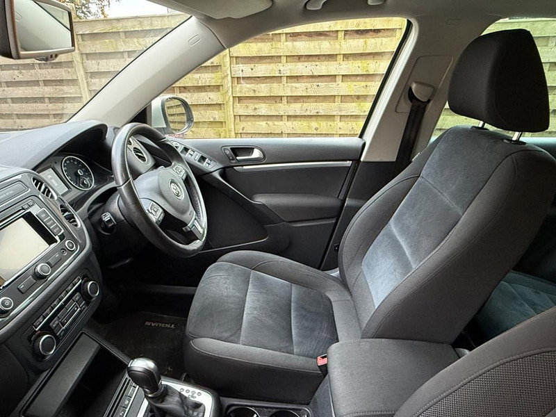 Volkswagen Tiguan 2.0 TDI BlueMotion Tech Match DSG 4WD Euro 5 (s/s) 5dr