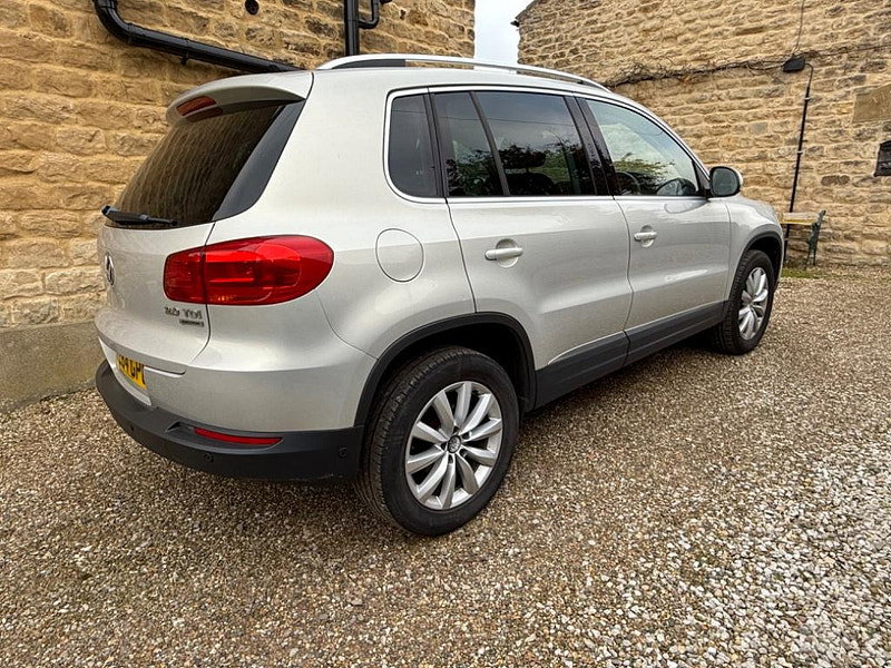 Volkswagen Tiguan 2.0 TDI BlueMotion Tech Match DSG 4WD Euro 5 (s/s) 5dr
