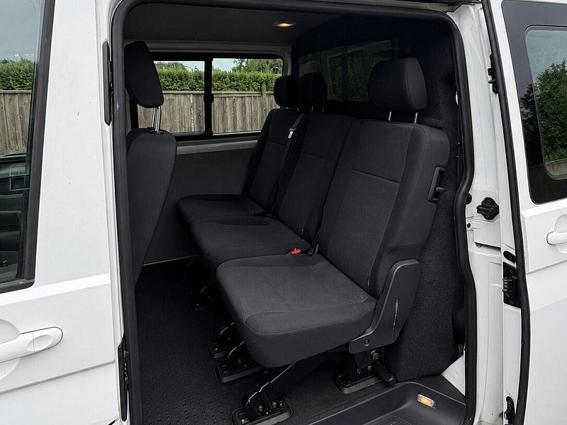Volkswagen Transporter 2.0 TDI T32 BlueMotion Tech Highline Kombi FWD SWB Euro 5 (s/s) 5dr