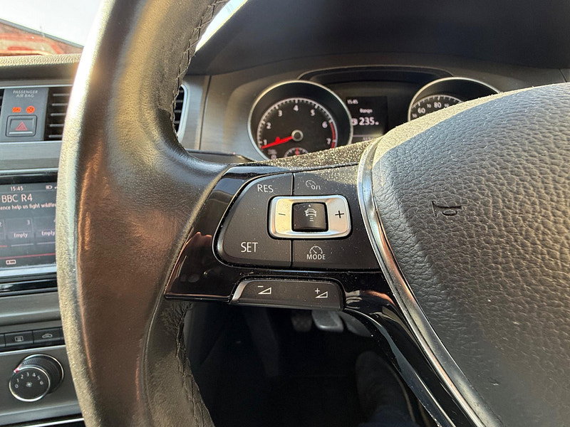Volkswagen Golf 1.4 TSI BlueMotion Tech SE Euro 5 (s/s) 5dr