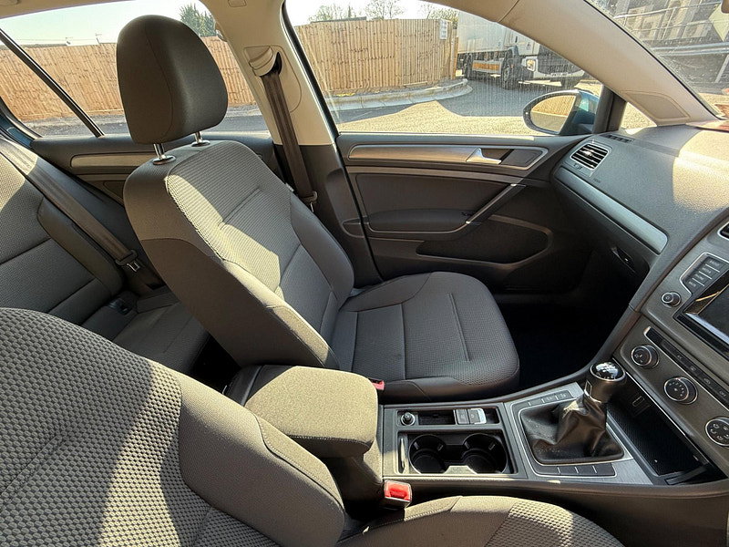 Volkswagen Golf 1.4 TSI BlueMotion Tech SE Euro 5 (s/s) 5dr