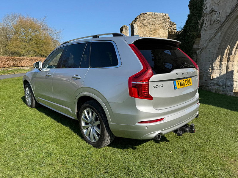 Volvo XC90 2.0 D5 Momentum Geartronic 4WD Euro 6 (s/s) 5dr