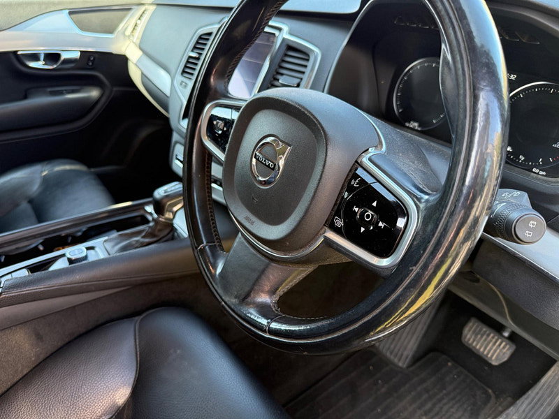 Volvo XC90 2.0 D5 Momentum Geartronic 4WD Euro 6 (s/s) 5dr