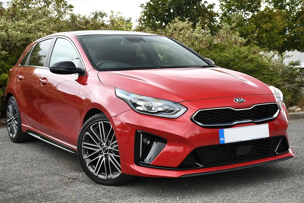 2020 Kia Ceed 1.4 T-GDi GT-Line S Hatchback 5dr Petrol DCT Euro 6 (s/s) (138 bhp) — photo 1 of 31