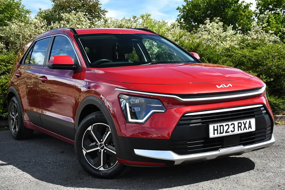 2023 Kia Niro 1.6h GDi 2 SUV 5dr Petrol Hybrid DCT Euro 6 (s/s) (139 bhp) — photo 1 of 31