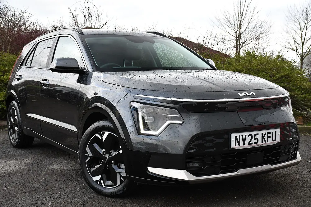 2025 Kia Niro 64.8kWh 4 SUV 5dr Electric Auto (201 bhp) — photo 1 of 31