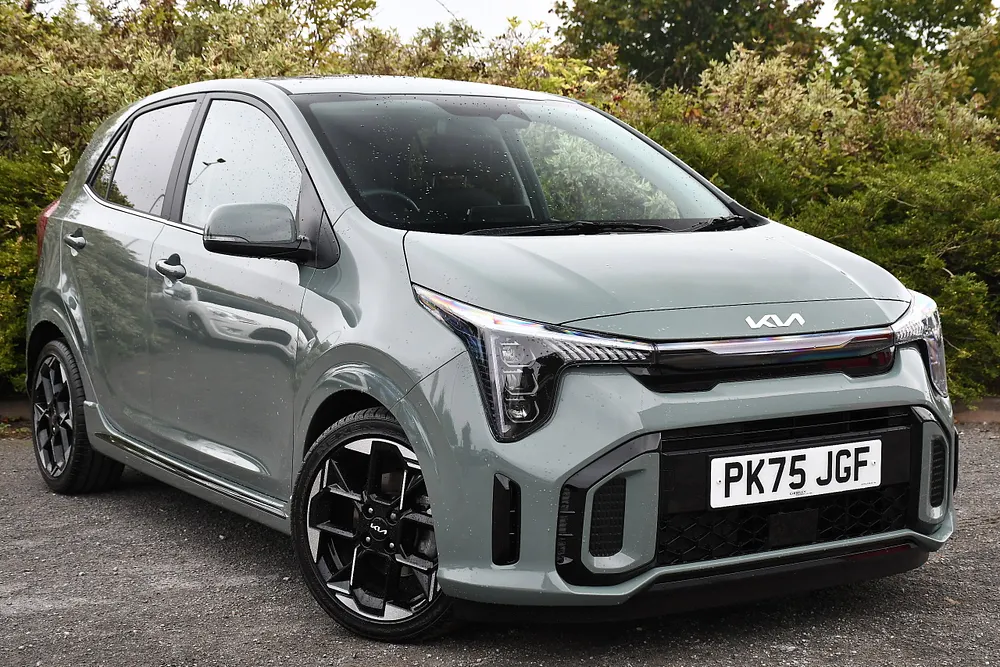 2025 Kia Picanto 1.0 GT-Line S Hatchback 5dr Petrol Manual Euro 6 (s/s) (67 bhp) — photo 1 of 31