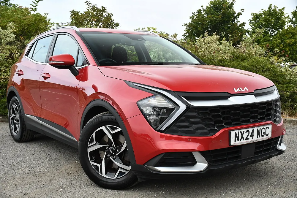 2024 Kia Sportage 1.6 T-GDi 2 SUV 5dr Petrol Manual Euro 6 (s/s) (148 bhp) — photo 1 of 31