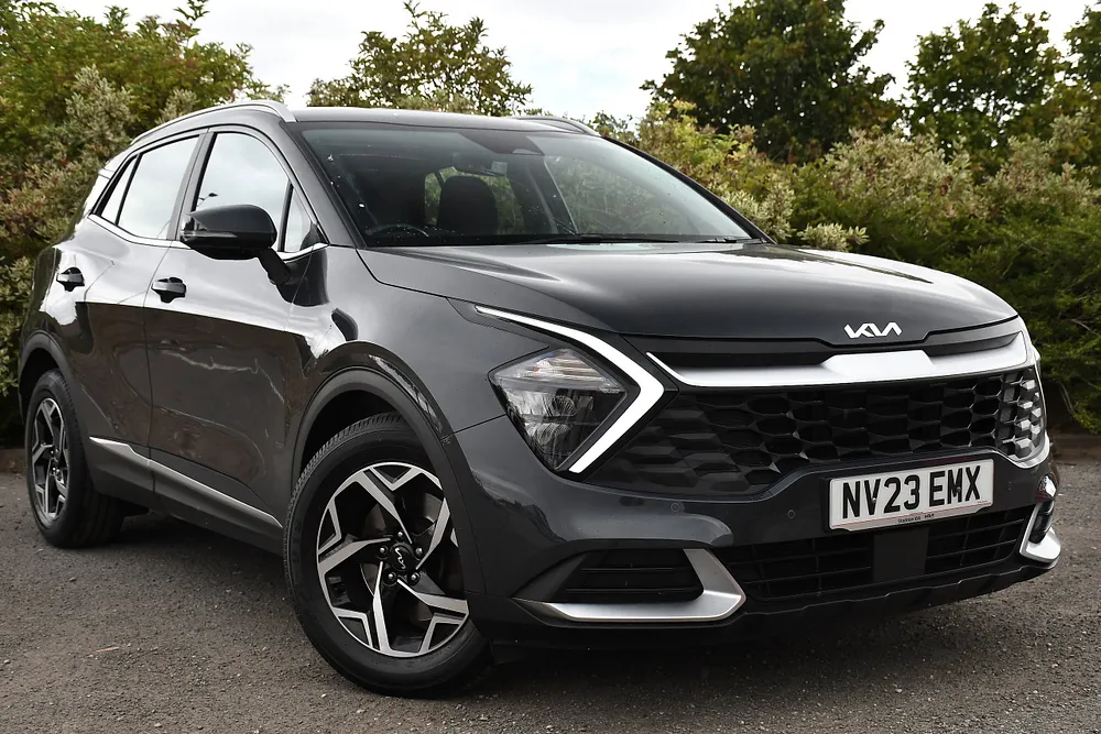 2023 Kia Sportage 1.6 T-GDi 2 SUV 5dr Petrol Manual Euro 6 (s/s) (148 bhp) — photo 1 of 31