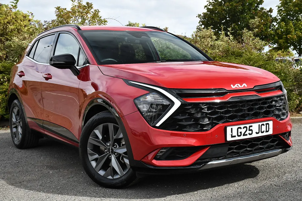 2025 Kia Sportage 1.6 h T-GDi GT-Line SUV 5dr Petrol Hybrid Auto Euro 6 (s/s) (207 bhp) — photo 1 of 31