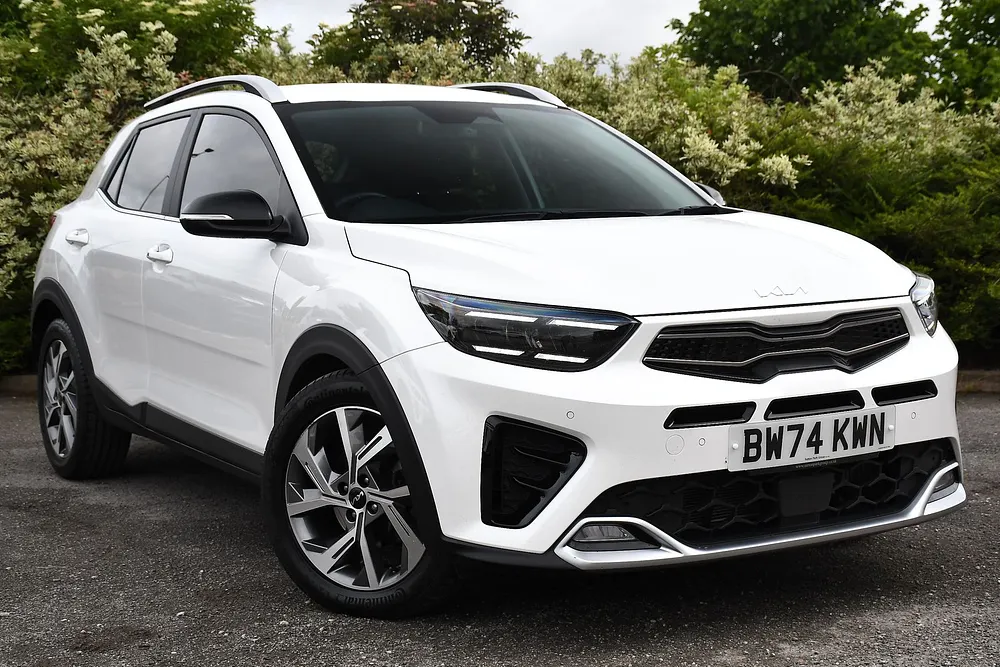 2025 Kia Stonic 1.0 T-GDi MHEV GT-Line S SUV 5dr Petrol Hybrid DCT Euro 6 (s/s) (98 bhp) — photo 1 of 31