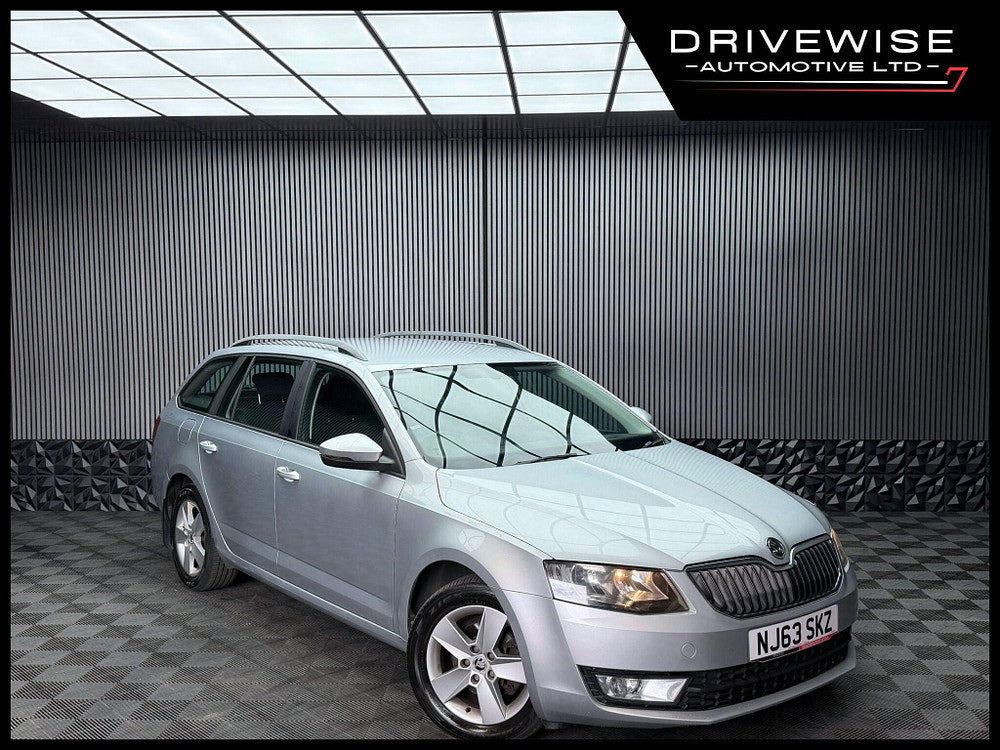 2013 SKODA OCTAVIA 1.6 TDI SE 4WD EURO 5 S S 5DR 6,950 2 OWNERS... photo