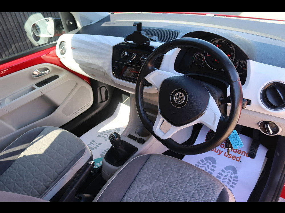 Volkswagen up!