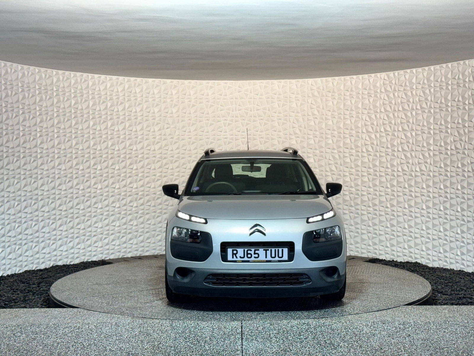 Citroen C4 Cactus 1.2 PureTech Feel Euro 6 (s/s) 5dr 5dr Manual 2015