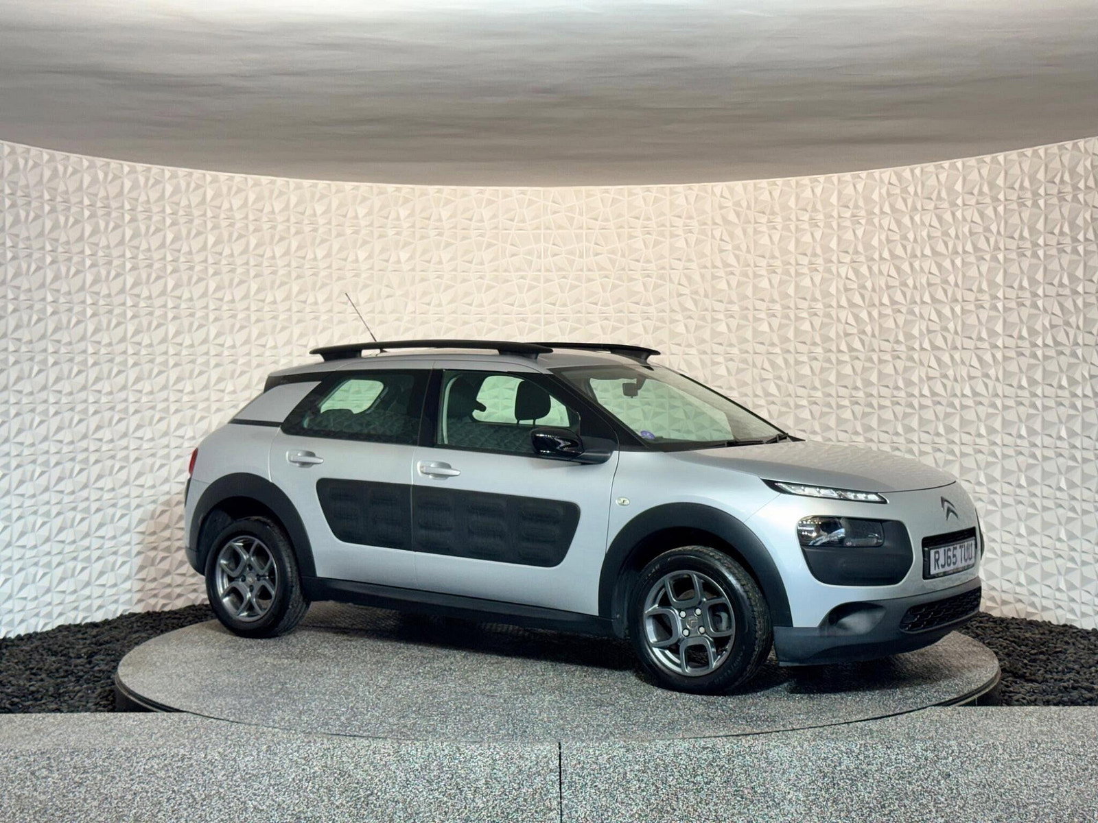 Citroen C4 Cactus 1.2 PureTech Feel Euro 6 (s/s) 5dr 5dr Manual 2015