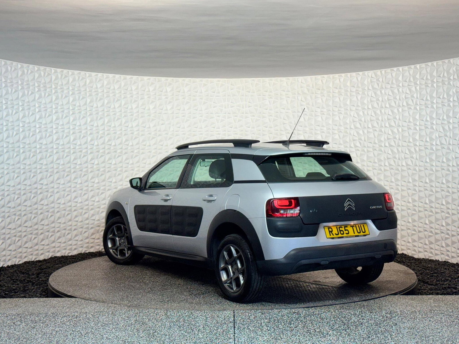 Citroen C4 Cactus 1.2 PureTech Feel Euro 6 (s/s) 5dr 5dr Manual 2015