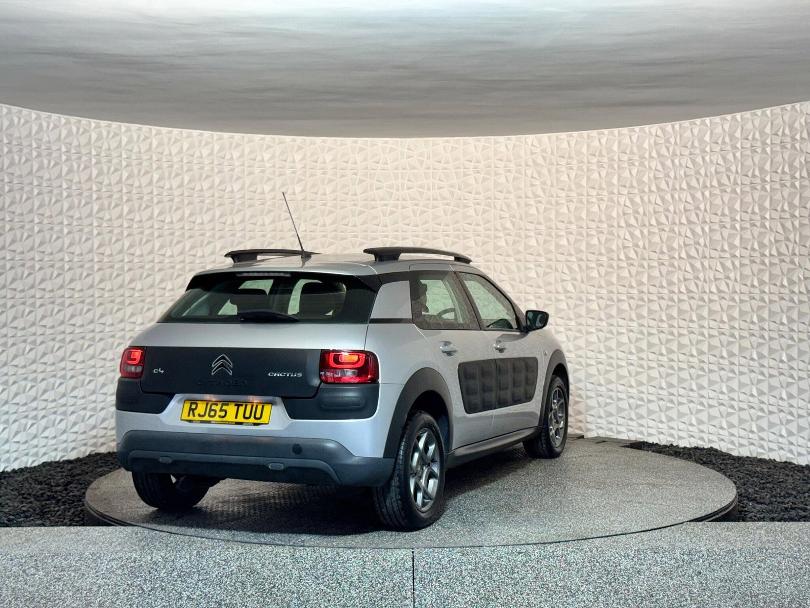 Citroen C4 Cactus 1.2 PureTech Feel Euro 6 (s/s) 5dr 5dr Manual 2015