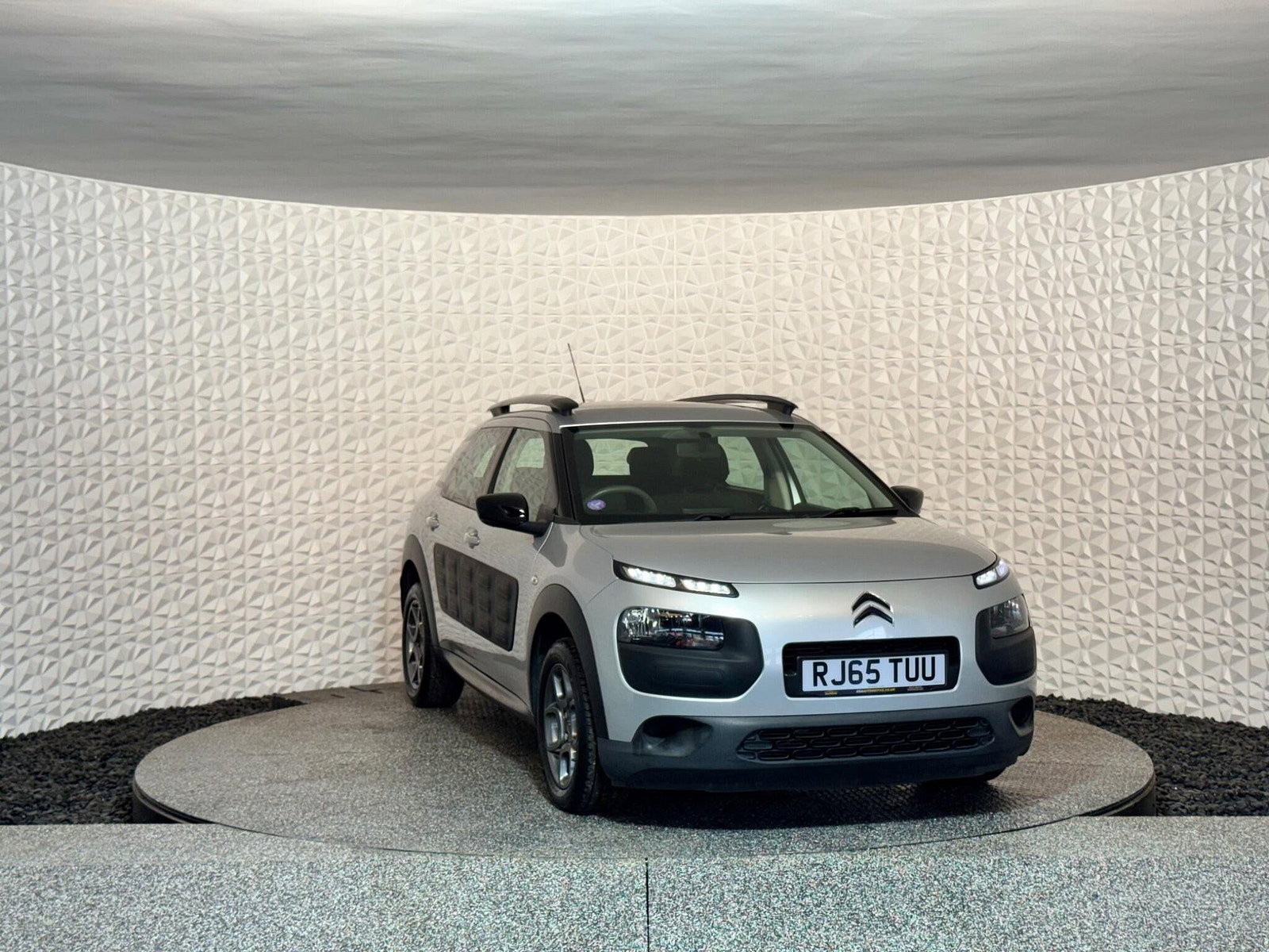 Citroen C4 Cactus 1.2 PureTech Feel Euro 6 (s/s) 5dr 5dr Manual 2015