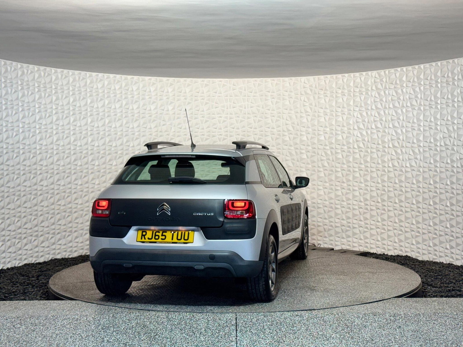 Citroen C4 Cactus 1.2 PureTech Feel Euro 6 (s/s) 5dr 5dr Manual 2015