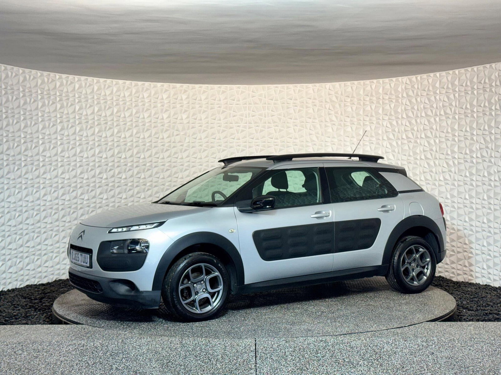 Citroen C4 Cactus 1.2 PureTech Feel Euro 6 (s/s) 5dr 5dr Manual 2015