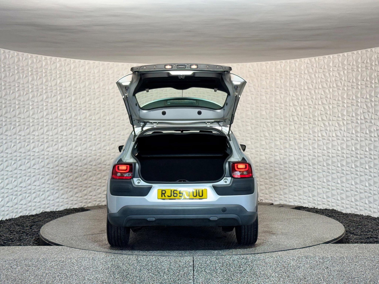 Citroen C4 Cactus 1.2 PureTech Feel Euro 6 (s/s) 5dr 5dr Manual 2015