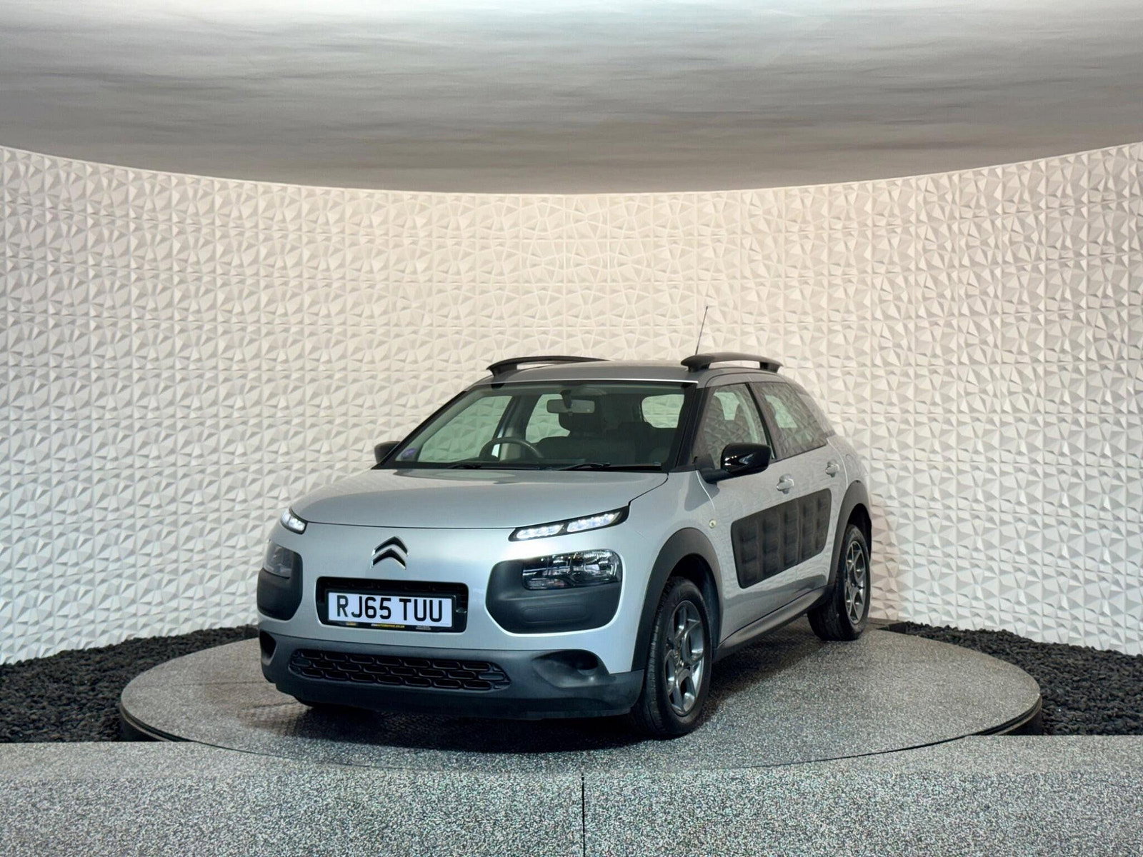 Citroen C4 Cactus 1.2 PureTech Feel Euro 6 (s/s) 5dr 5dr Manual 2015