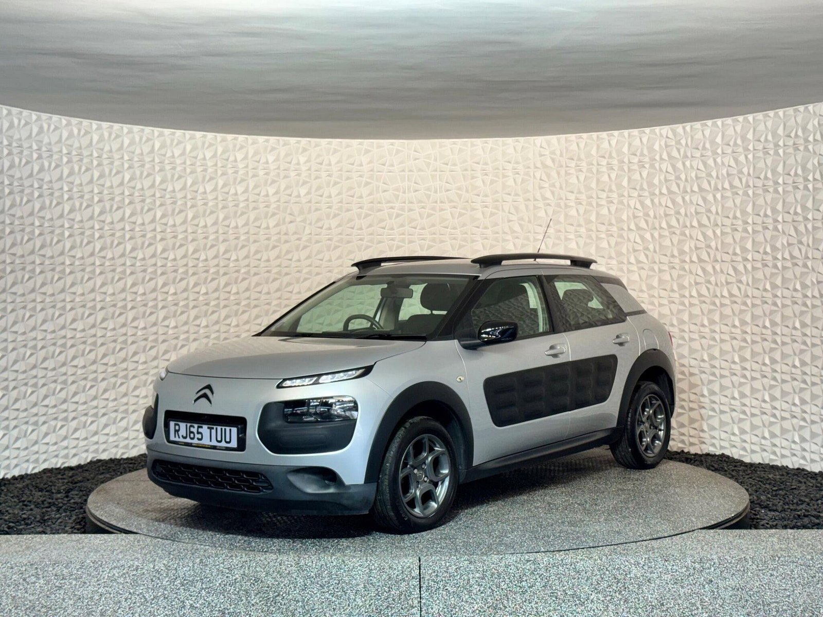 Citroen C4 Cactus 1.2 PureTech Feel Euro 6 (s/s) 5dr 5dr Manual 2015