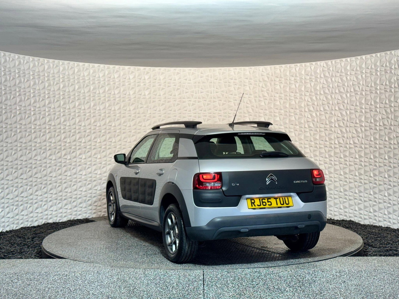 Citroen C4 Cactus 1.2 PureTech Feel Euro 6 (s/s) 5dr 5dr Manual 2015
