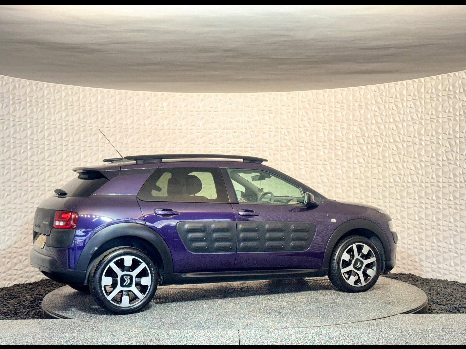 Citroen C4 Cactus 1.6 e-HDi Flair ETG6 Euro 5 (s/s) 5dr 5dr Automatic 2015