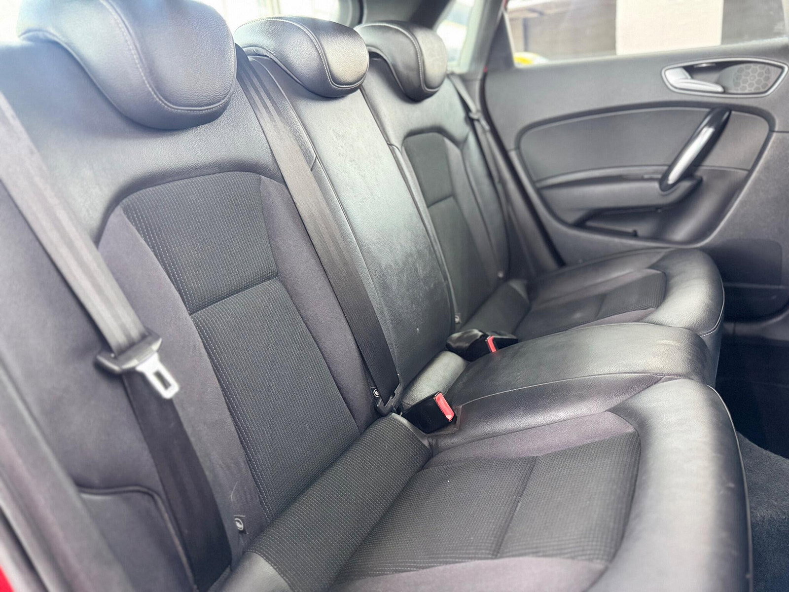 Audi A1 1.6 TDI S line Sportback Euro 5 (s/s) 5dr 5dr Manual 2015